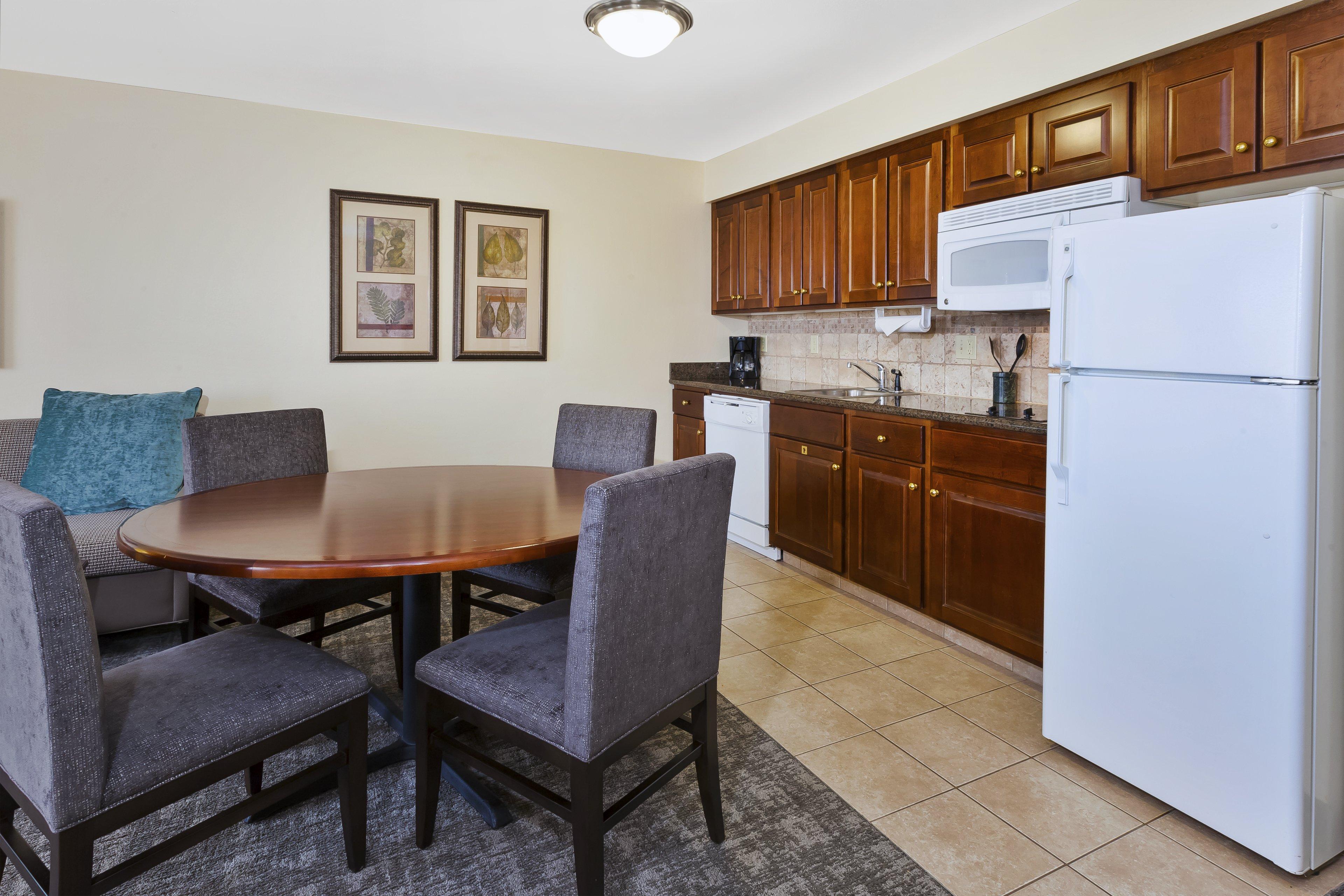 Staybridge Suites Lansing-Okemos By Ihg Exteriör bild